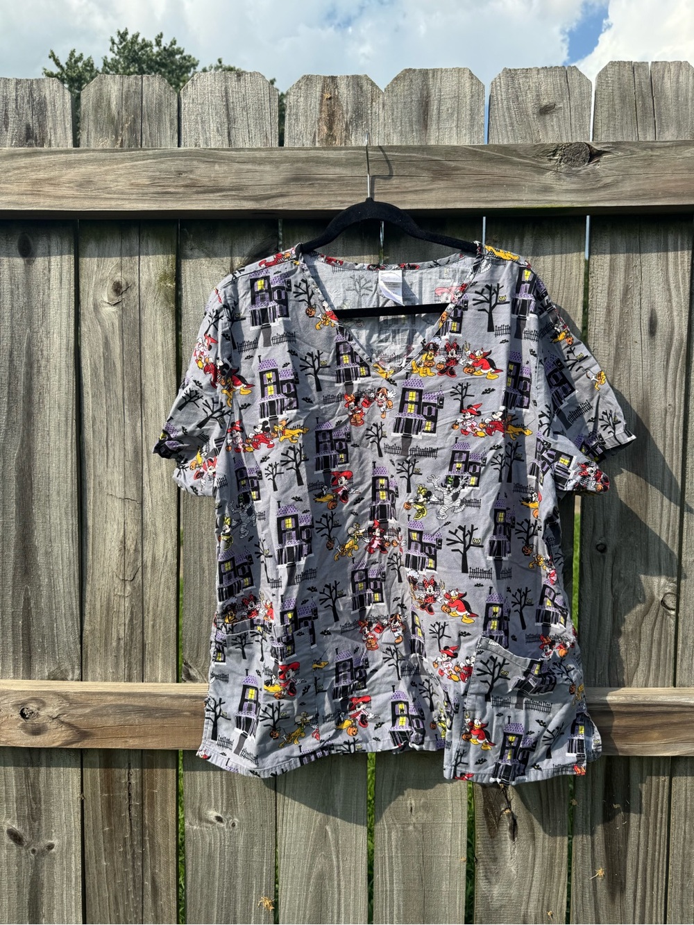 Disney Gray Halloween Graphic V-Neck scrub top